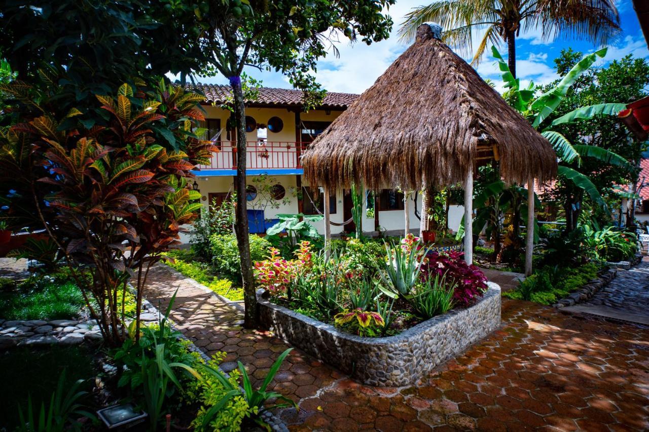 Hostal Jardin Escondido Vilcabamba Exteriör bild
