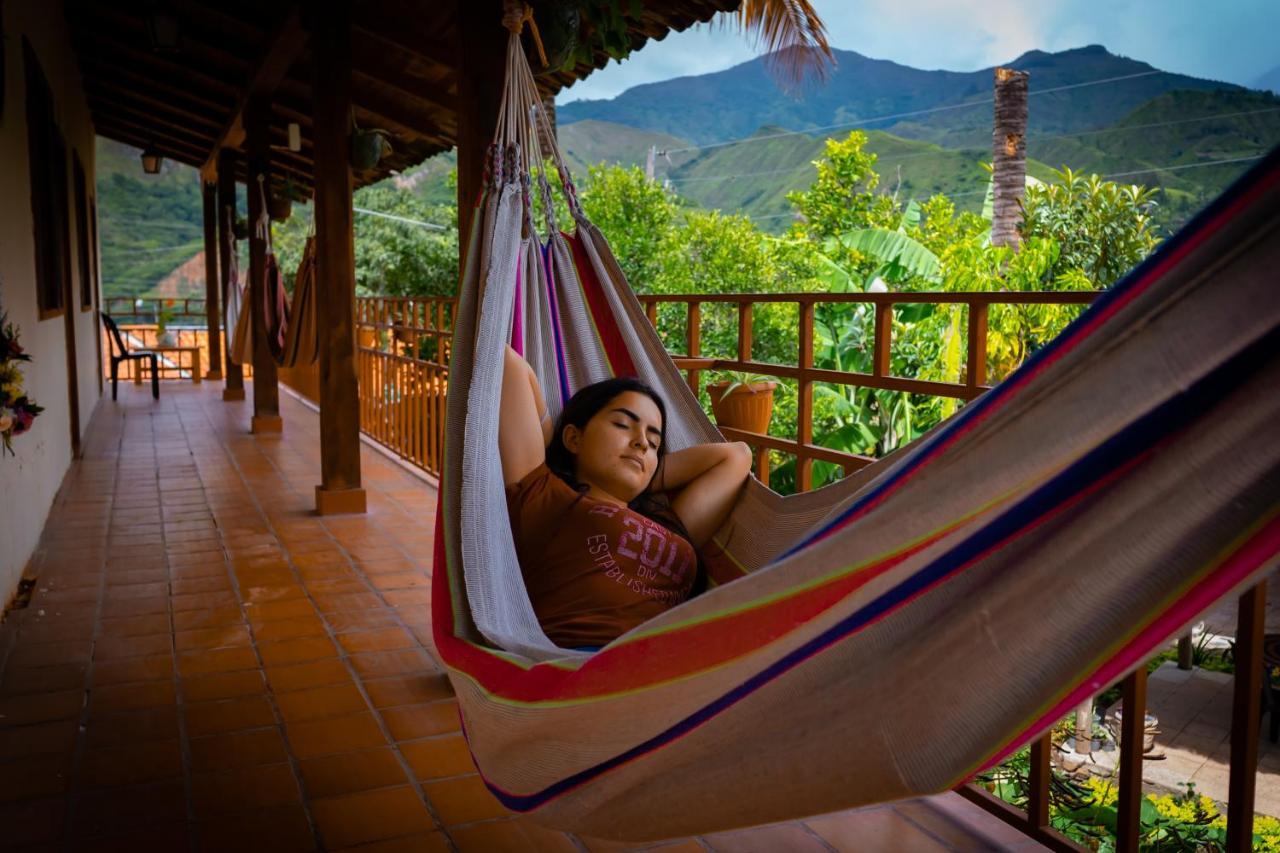 Hostal Jardin Escondido Vilcabamba Exteriör bild